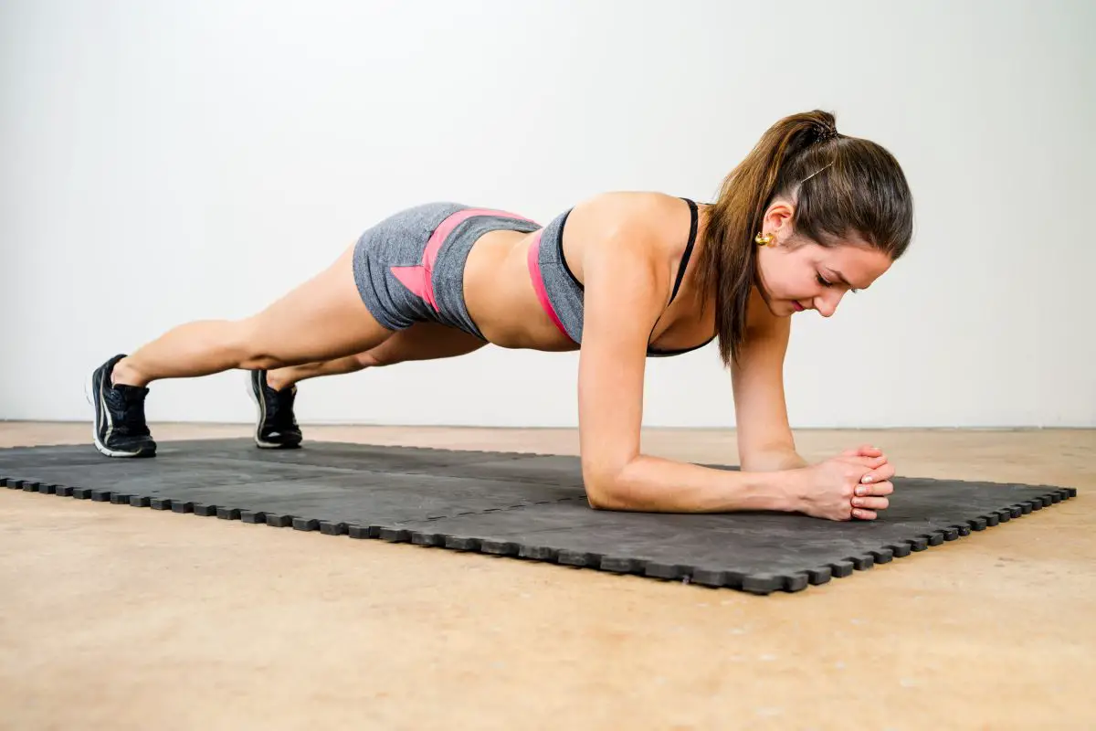 Looking For Way To Reduce Arm Fat? Try These Pilates Exercises