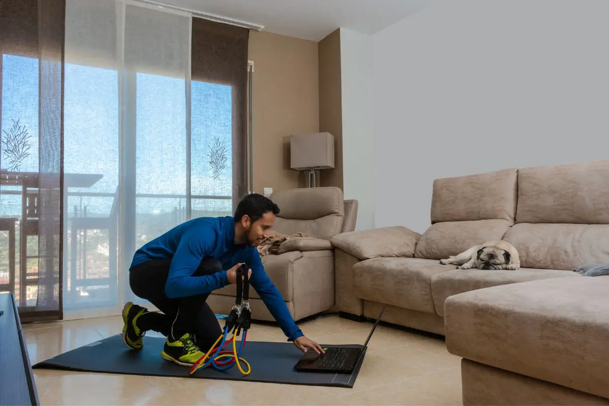 Looking For Way To Reduce Arm Fat? Try These Pilates Exercises