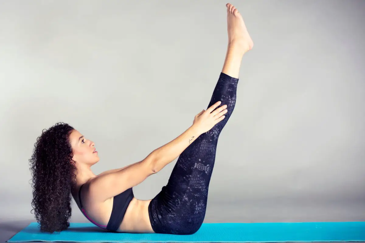 7 Essential Pilates Exercises For Beginners (IMPORTANT) (1)